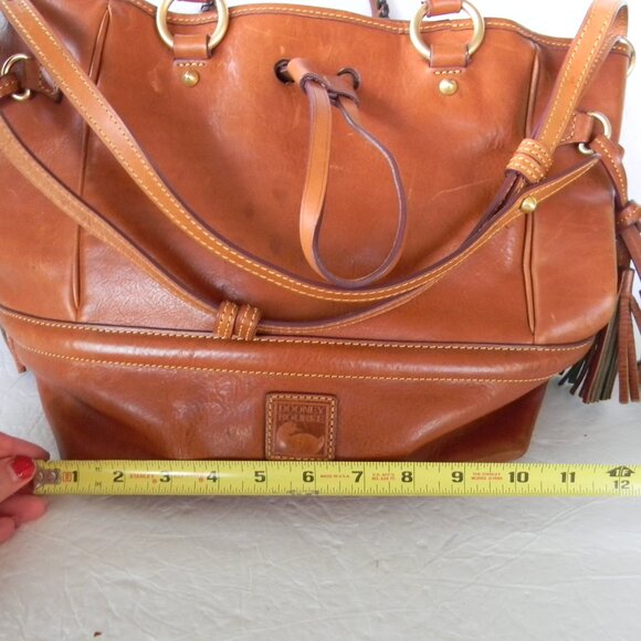 DOONEY & BOURKE FLORENTINE NATURAL TAN LEATHER BUCKLEY BUCKET DRAWSTRING BAG - Picture 3 of 16